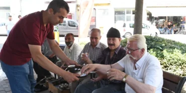 bursa-osmangazi-kogukcinarda-emekli-lokali-hizmete-girdi-bu-lokalde-cay-5-tl-z5ESwCyk.webp