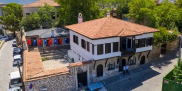 milasta-haciali-aga-konagi-ziyaretcileri-bekliyor-4IS6cLLJ.webp