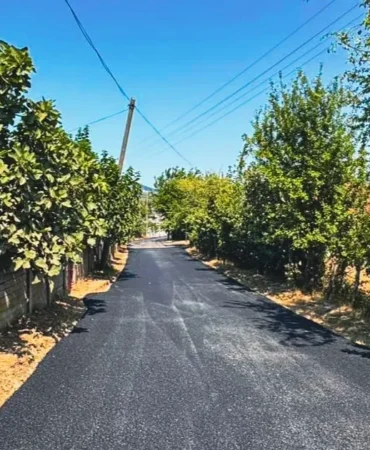 sakarya-karasuda-bir-mahallenin-ulasim-hatti-daha-yenilendi-KUEqtHea.webp