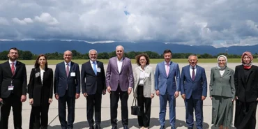 tbmm-baskani-kurtulmus-isvicrede-VS9NDIIx.webp