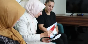 bakan-goktas-erdoganin-mektubunu-yalovada-sehit-ailesine-ulastirdi-dRxD7y2s.webp