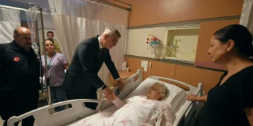 bakan-memisoglu-balikesirdeki-depremzedeleri-ziyaret-etti-rK2bGAx6.webp