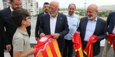 baskan-colakbayrakdar-genel-baskan-vekili-elitasi-agirladi-aVs4UPtL.webp