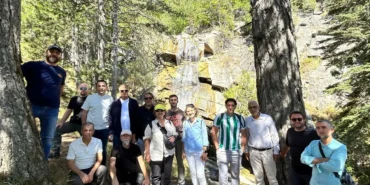 bursali-turist-rehberleri-inegolun-dogal-ve-tarihi-zenginliklerini-kesfetti-T64HCK81.webp