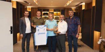 cayirova-belediyesi-basketbolun-saglik-sponsoru-degismedi-u4A9U9Ew.webp