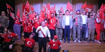 engelli-bireylerden-bursa-osmangazide-30-agustos-zafer-bayrami-kutlamasi-D2RglxLU.webp