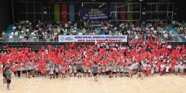 manisa-buyuksehir-belediyespor-yaz-okullari-sona-erdi-bq7QMUjT.webp