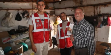 manisa-buyuksehirden-deprem-magdurlarina-yardim-eli-BZinnNKj.webp