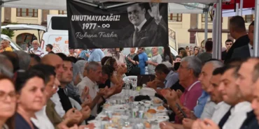 merhum-baskan-ferdi-zeyrek-vefatinin-52-gununde-dualarla-anildi-mrEOqvNE.webp