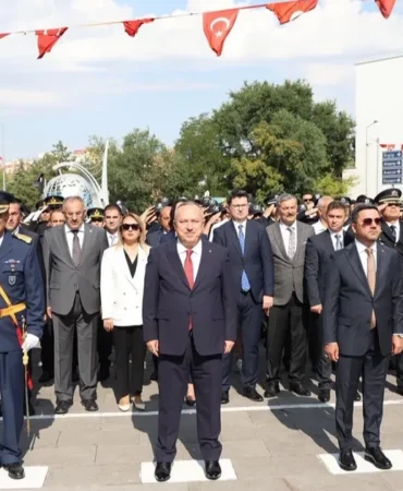 nevsehirde-zafer-bayrami-coskusu-wb86NLNQ.webp