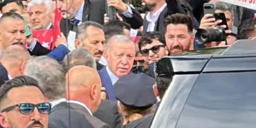 abdde-turkler-erdogani-coskuyla-karsiladi-rLxxtEGW.webp