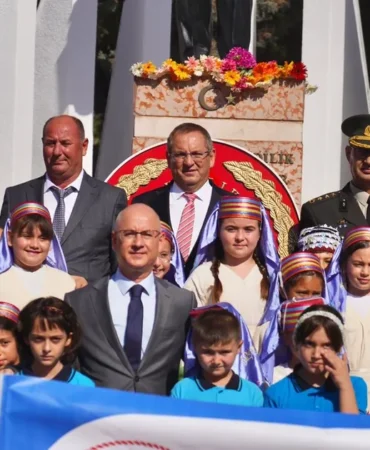 balikesir-ayvalikta-kurtulusun-103-yil-coskusu-KzXqiWiu.webp