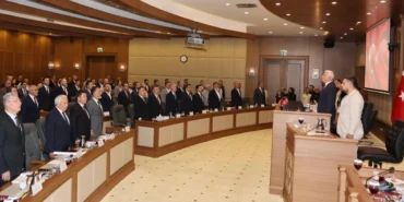 bursa-buyuksehir-meclisinden-kurtulusa-ozel-saygi-fqk7NiqR.webp