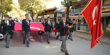 bursa-yenisehirde-gaziler-gunu-coskuyla-kutlandi-Jfi7fgJY.webp