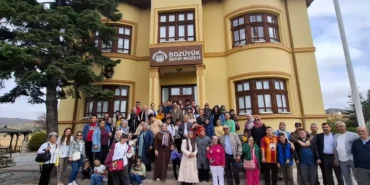 eskisehirden-bozuyuke-tarihi-gezi-PECqGspq.webp