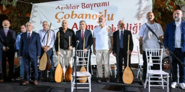 izmir-bornovada-asiklar-bayrami-coskusu-zX1Ri6Ne.webp
