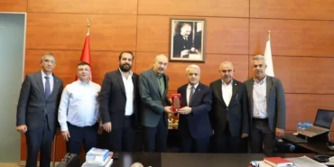 ktonun-teknoloji-ziyaretleri-suruyor-PgrXdwyL.webp