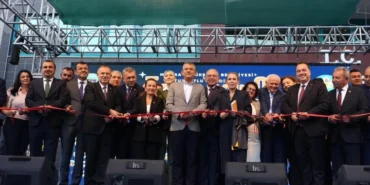 manisada-toplu-acilis-coskusu-fz47Yhep.webp