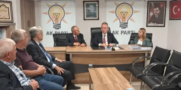 milletvekili-demirden-pazaryerine-yogun-ziyaret-TxbPKPJu.webp