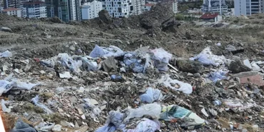 uyariya-ragmen-copleri-toplamayan-belediyeye-cevre-cezasi-zLkyszky.webp