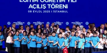 yeni-donem-acilisinda-maarif-mesaji-zilleri-ogrencilerle-birlikte-caldi-1VDPdVX5.webp