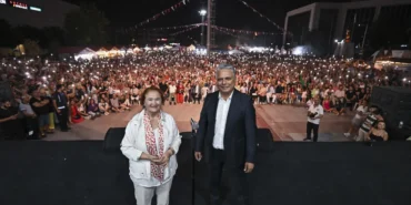 yoreler-renkler-festivali-dogu-anadolu-gecesiyle-basladi-5wJpSi8v.webp