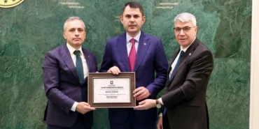 bakan-kuruma-bir-fahri-unvan-da-osmaniyeden-b4W3yx6i.webp