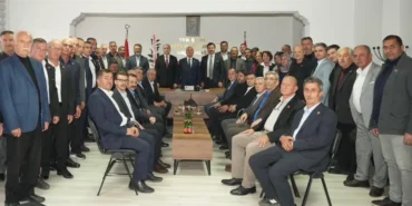 bursa-yenisehirde-baskan-ozel-muhtarlarla-bulustu-LzbuItuD.webp