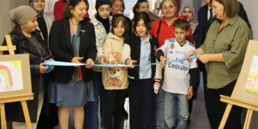 bursada-dunya-kiz-cocuklari-gunu-kutlandi-MEjKFE3M.webp
