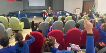 cayirova-kitap-gunlerinde-edebiyat-coskusu-okullara-tasindi-d67pOnx4.webp