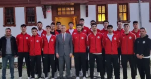 golcuk-belediyespora-sezon-oncesi-moral-bulusmasi-KvVzm9Z8.webp