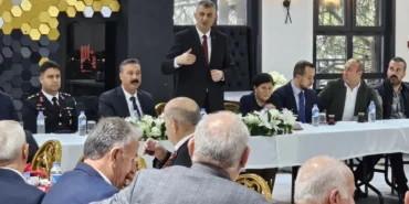 golcukte-muhtarlarin-ozel-gunu-torenle-kutlandi-OfMVDSFt.webp