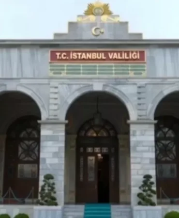 istanbul-valiligi-istanbulda-herhangi-bir-hasar-ihbari-alinmadi-9jAUHvOS.webp