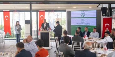 izmir-bornova-dramalilar-koskunde-anlamli-bulusma-Z2rS4Itj.webp