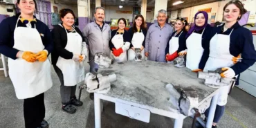 izmirde-kadinlar-ve-gencler-istihdamda-daha-fazla-yer-alacak-rRPcg4H2.webp