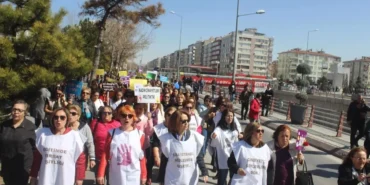 kadin-isbirligini-gelistirme-derneginden-cinayet-mesaji-nAWMfAvE.webp