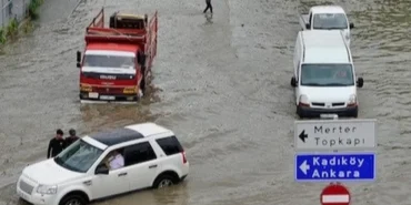meteoroloji-uyardi-sel-su-baskini-doluya-dikkat-69jInUTW.webp