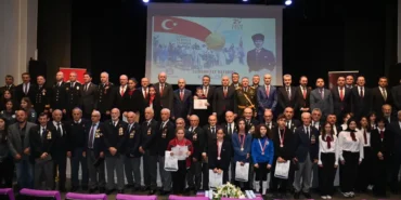 trabzonda-cumhuriyet-coskusu-kjgkTeyl.webp