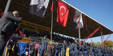 yenisehir-stadyumunda-cumhuriyet-coskusu-Wlz2SIV9.webp