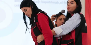 ankarada-cocuklara-guvenli-okul-ve-ilk-yardim-bilinci-kazandirildi-4RPgyVb2.webp
