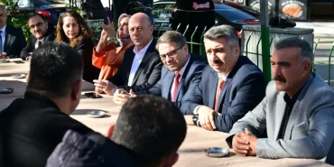 bursada-baskan-yilmaz-vakif-mahallesinde-vatandaslarla-bulustu-ACQGhIzp.webp