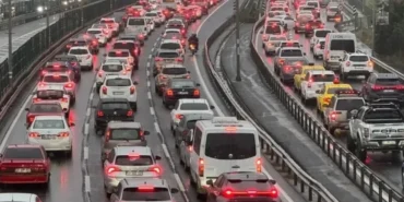 ekimde-trafige-kayitli-tasitlar-azaldi-otomobil-ve-motosiklet-one-cikti-qUaiOtQK.webp