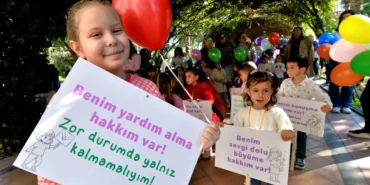 izmir-bornovada-cocuklardan-renkli-etkinlik-MrMAl7rC.webp
