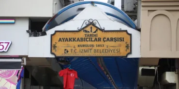 izmitte-tarihi-ayakkabicilar-carsisinin-catisi-yenileniyor-OD1yAf8F.webp