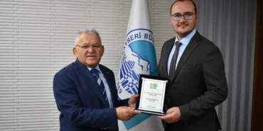 kayseri-buyuksehirde-donusum-odulu-211zN8pn.webp