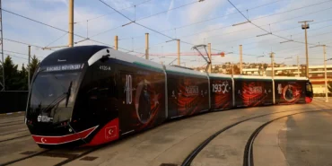 kocaelide-otobus-ve-tramvaylarda-ataya-saygi-c5ZQFe9J.webp