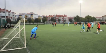 konya-karatayda-birimler-futbolda-bulustu-gMdDuu5Q.webp