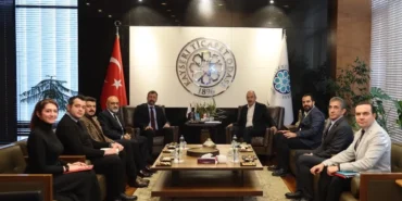 kto-cek-buyukelciyi-agirladi-GmgyD7Tm.webp