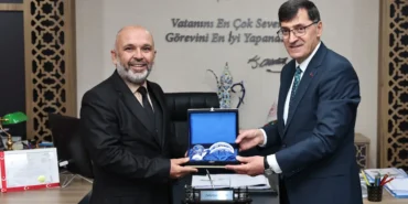 kutahyada-baskan-kahveciden-mudur-unala-turistik-ziyaret-6zkGiwCp.webp