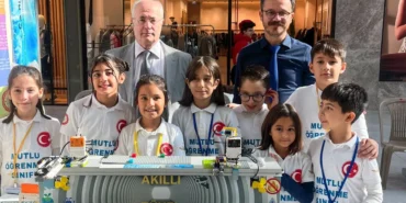 tubitak-ve-teknofest-basarili-projeleri-aydinda-sergilendi-3Im4uJB1.webp